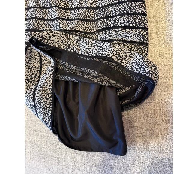 Ann Taylor Sleeveless Midi Dress Animal Print Black White Sheath NWT Sz 12 - Picture 11 of 12